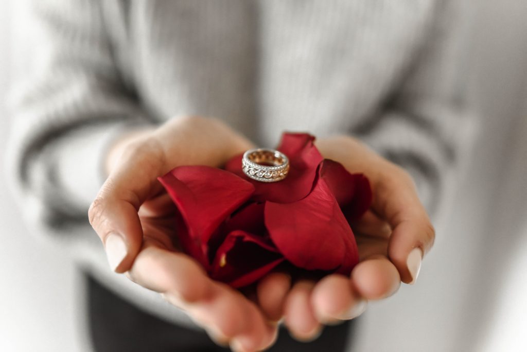 кольцо для девушки