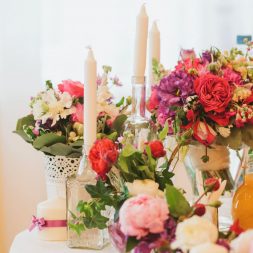 Букеты на столы на свадьбу Букеты на столы на свадьбу