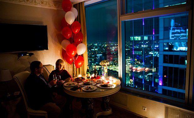 заказать романтический вечер в гостинице в Москве