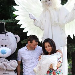 Аниматоры на выписку из роддома Аниматоры на выписку из роддома