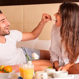 Проведение завтрака в день влюбленных Проведение завтрака в день влюбленных