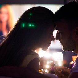 Романтический вечер дома Романтический вечер дома