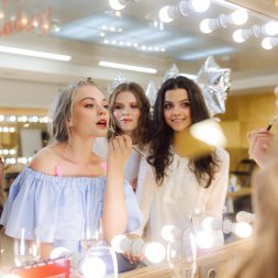 Девичник в салоне красоты Девичник в салоне красоты