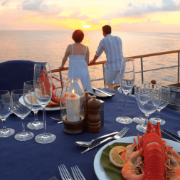 Романтический ужин на корабле Романтический ужин на корабле