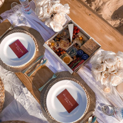 Предложение руки и сердца в пустыне в Дубае Предложение руки и сердца в пустыне в Дубае