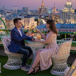 Свидание на крыше на Таганской Свидание на крыше на Таганской